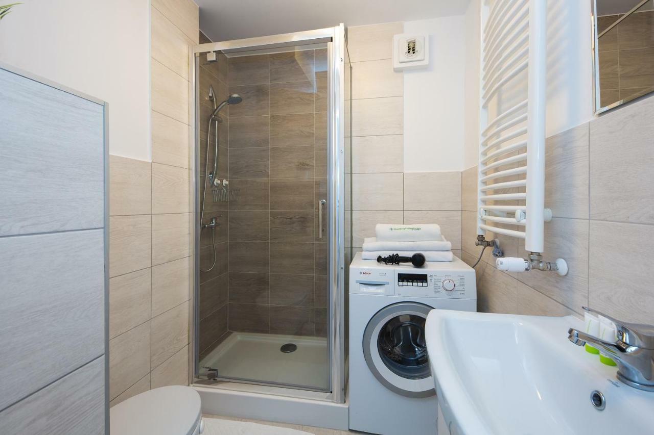 Apartment Shortstaypoland Srodkowa *