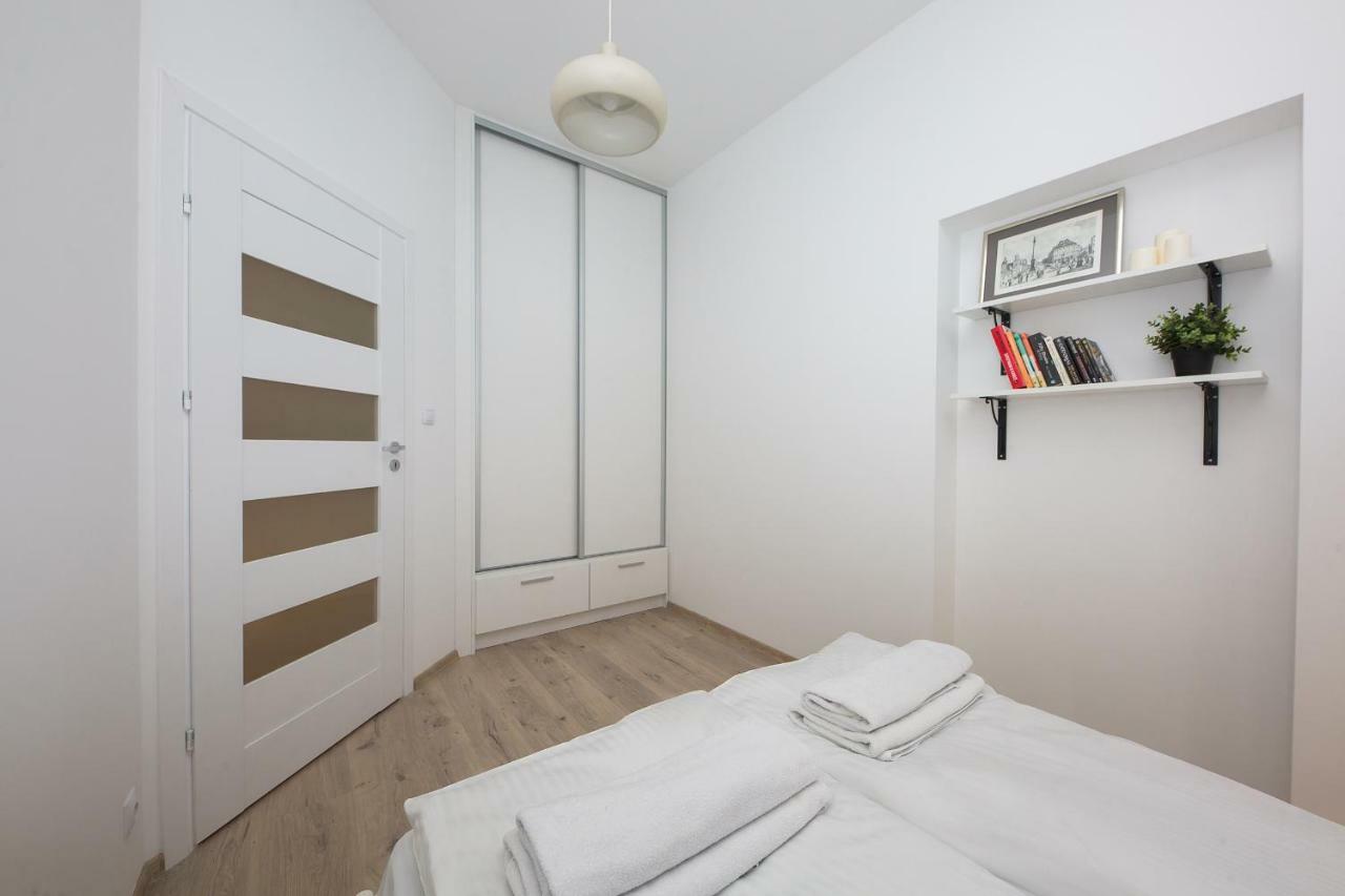 Shortstaypoland Srodkowa Apartment *